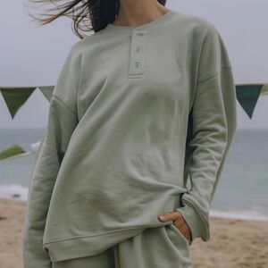 Daily Drills Oversized Henley in Harbor